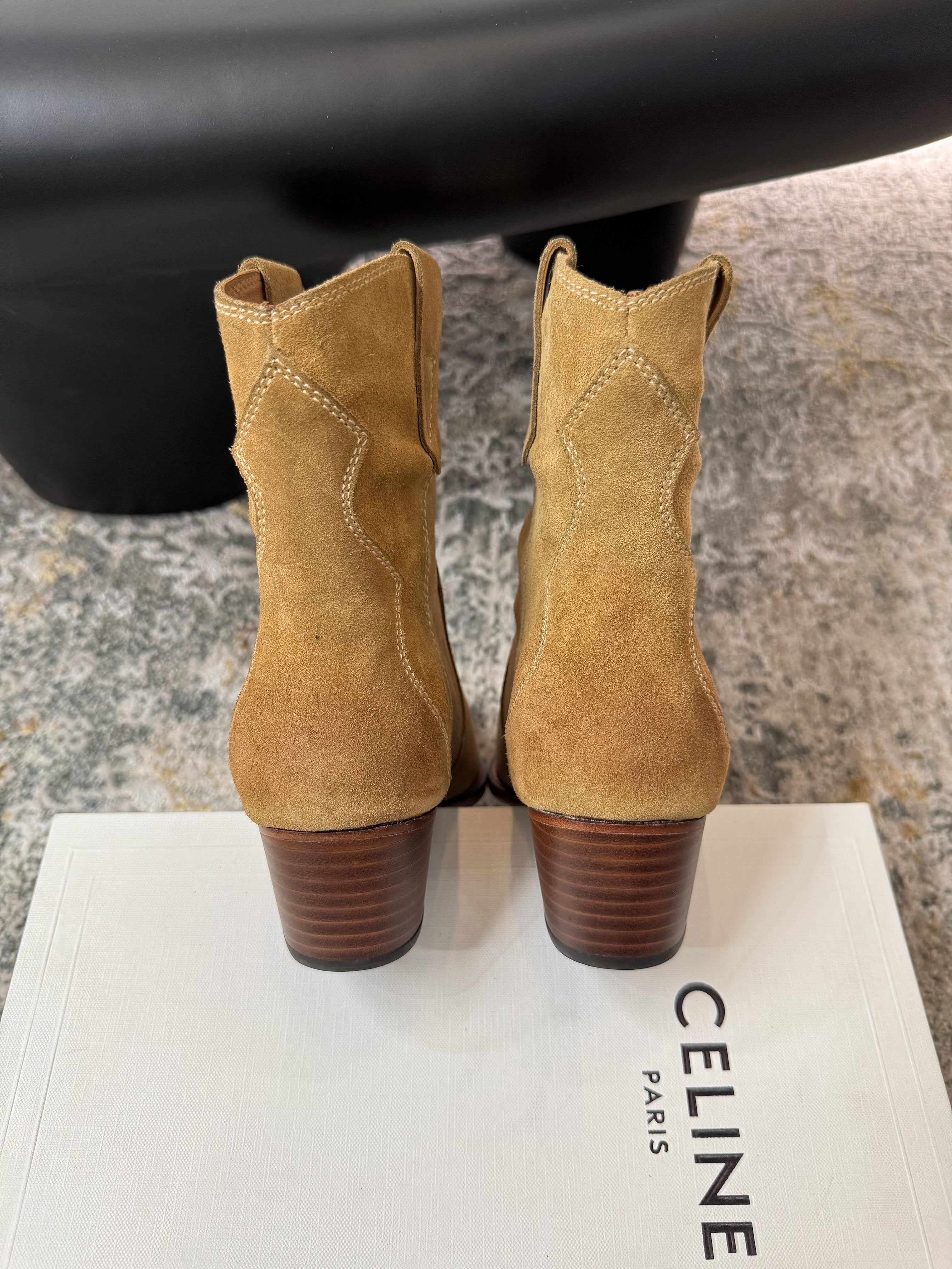 CELINE 26S ANKLE BOOTS 55 MM IN CAMEL BROWN SUEDE