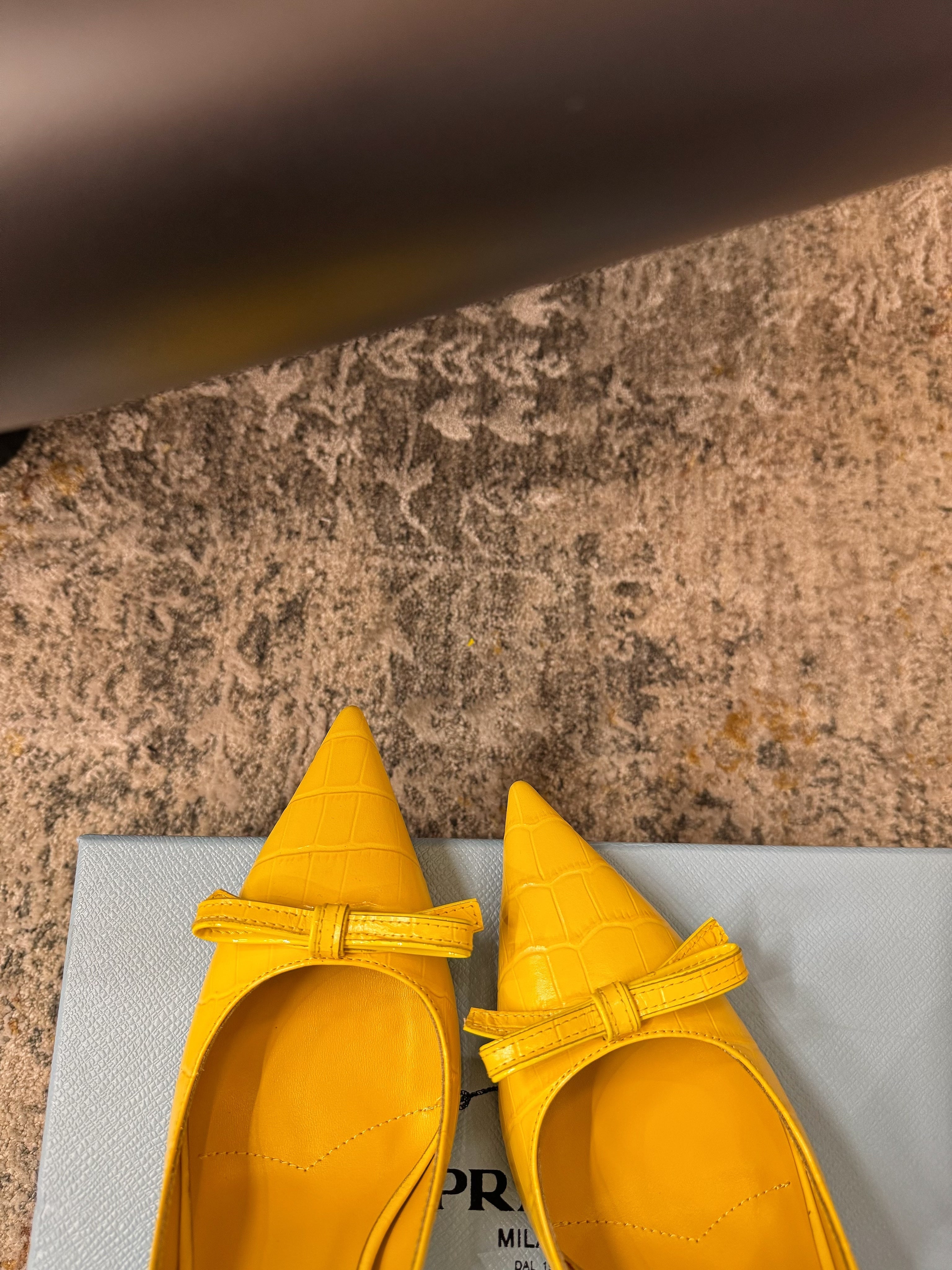PRADA 25S SLINGBACK HIGH HEELS 75 MM IN YELLOW EMBOSSED COWHIDE