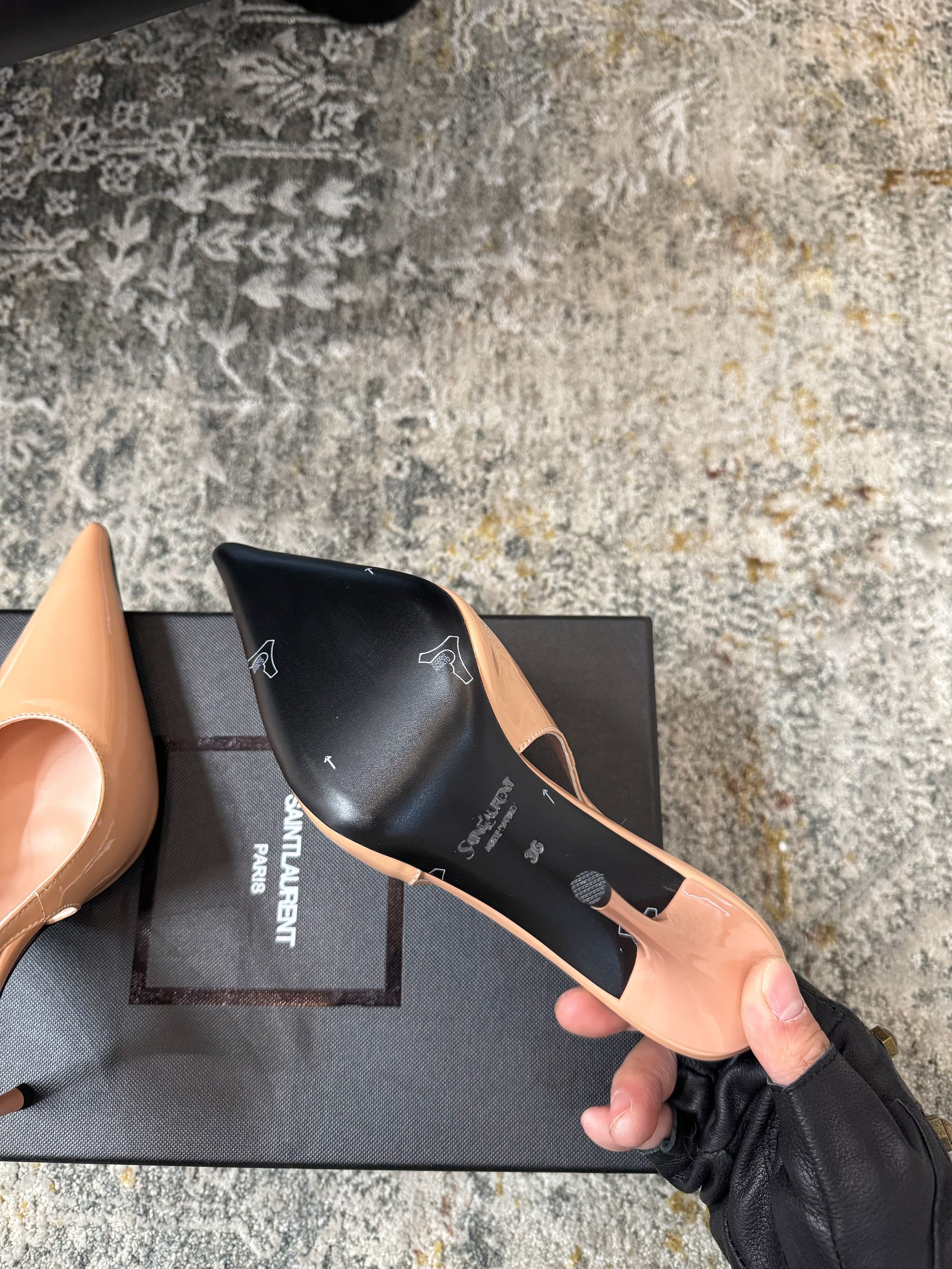 YSL 26S HEELED SLINGBACKS 100 MM IN WARM NUDE GLOSSY CALFSKIN