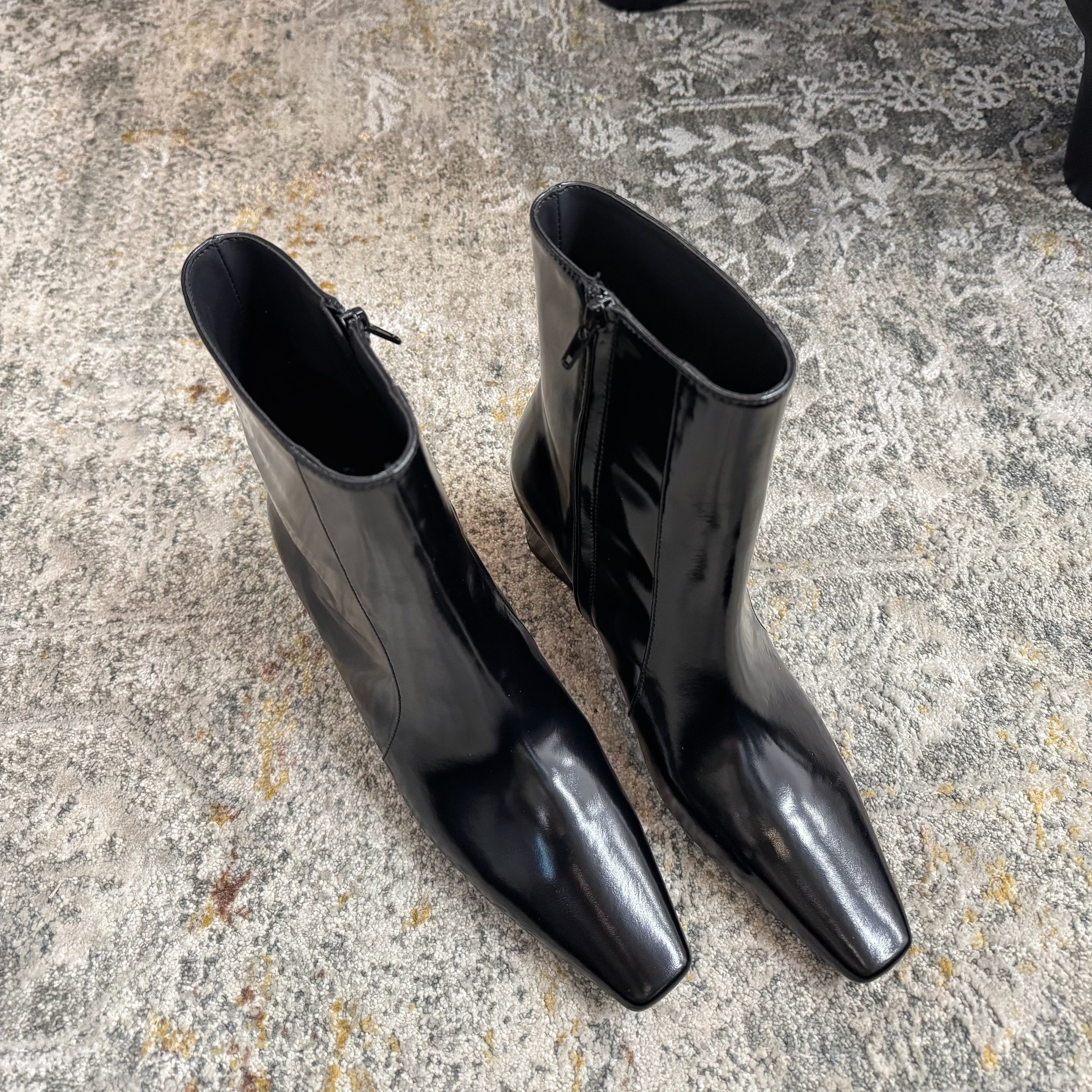 YSL 26S ANKLE BOOTS 70 MM IN BLACK SHINY CALFSKIN