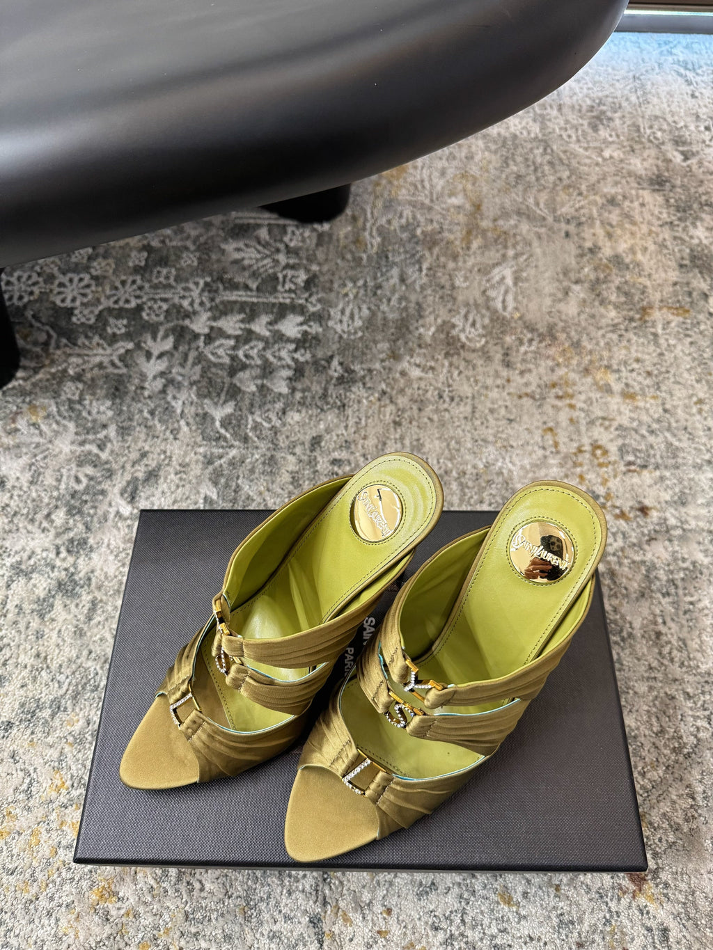 YSL 26S HEELED SANDALS 100 MM IN OLIVE GREEN FABRIC