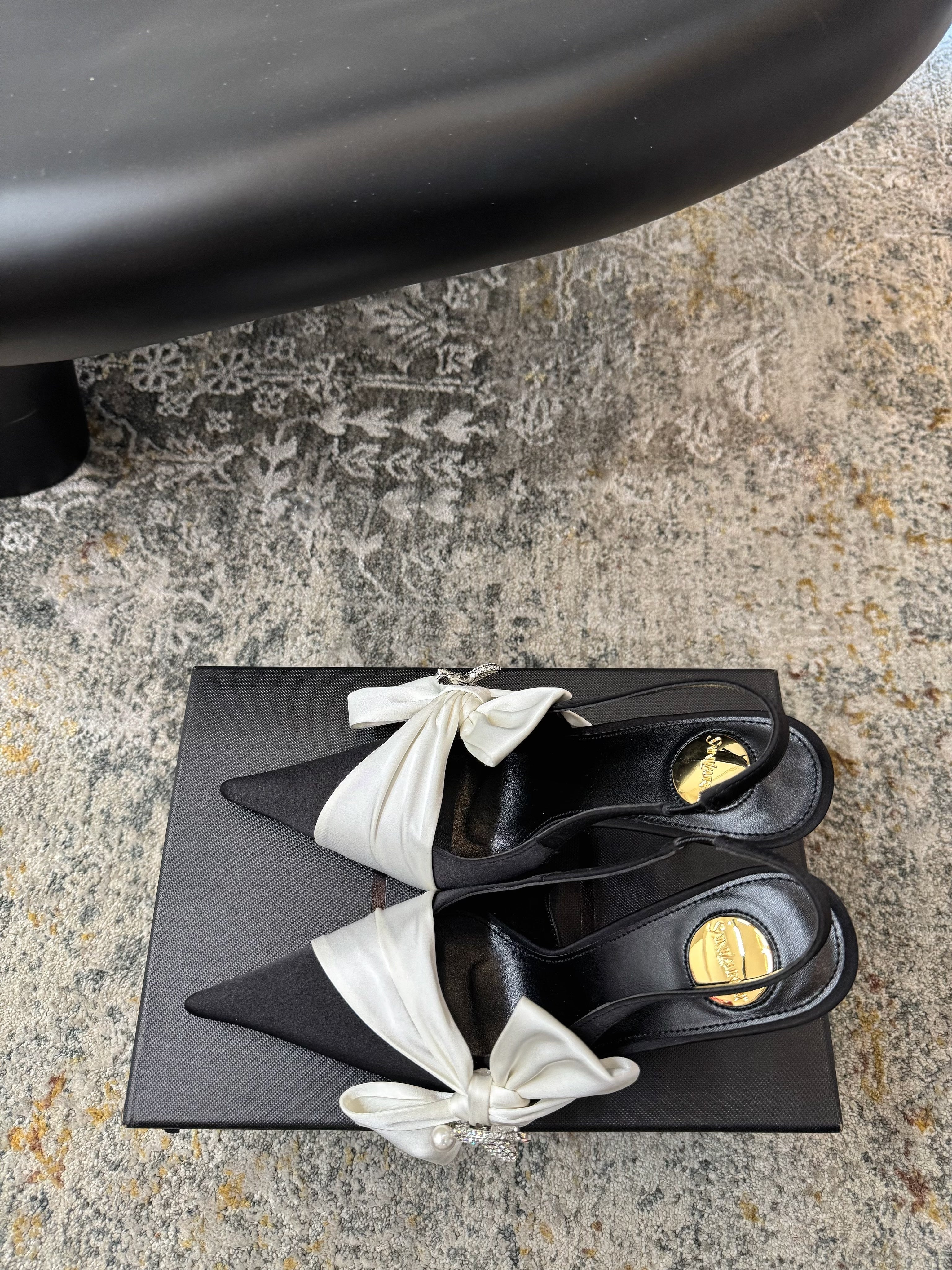 YSL 26S HEELED SLINGBACKS 100 MM IN BLACK AND WHITE SILK