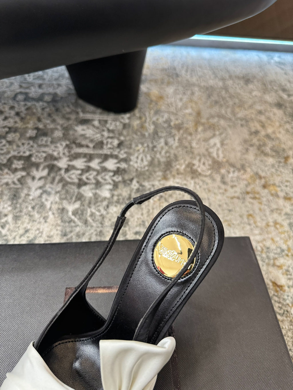 YSL 26S HEELED SLINGBACKS 100 MM IN BLACK AND WHITE SILK