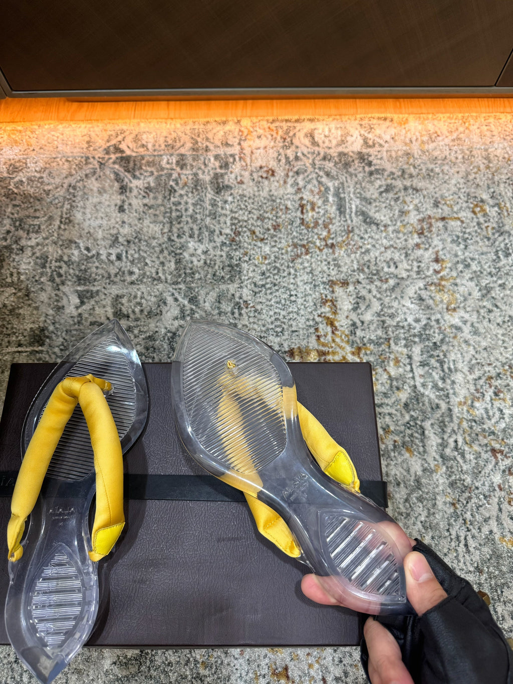 ALAIA 26S THONG SANDALS IN YELLOW SATIN AND TRANSPARENT PVC