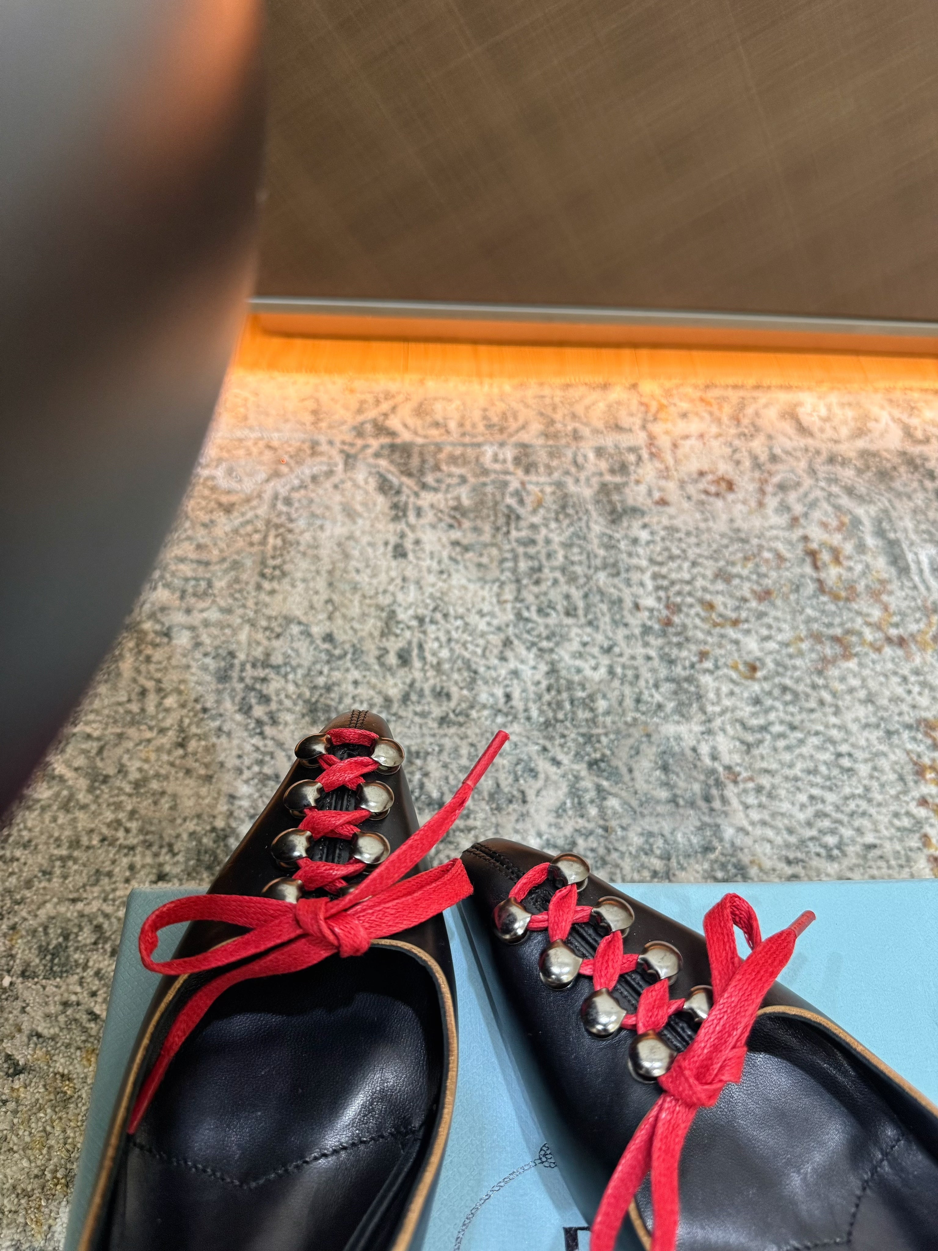 PRADA 26S LACE UP SLINGBACK PUMPS 55MM IN BLACK CALFSKIN WITH RED LACES