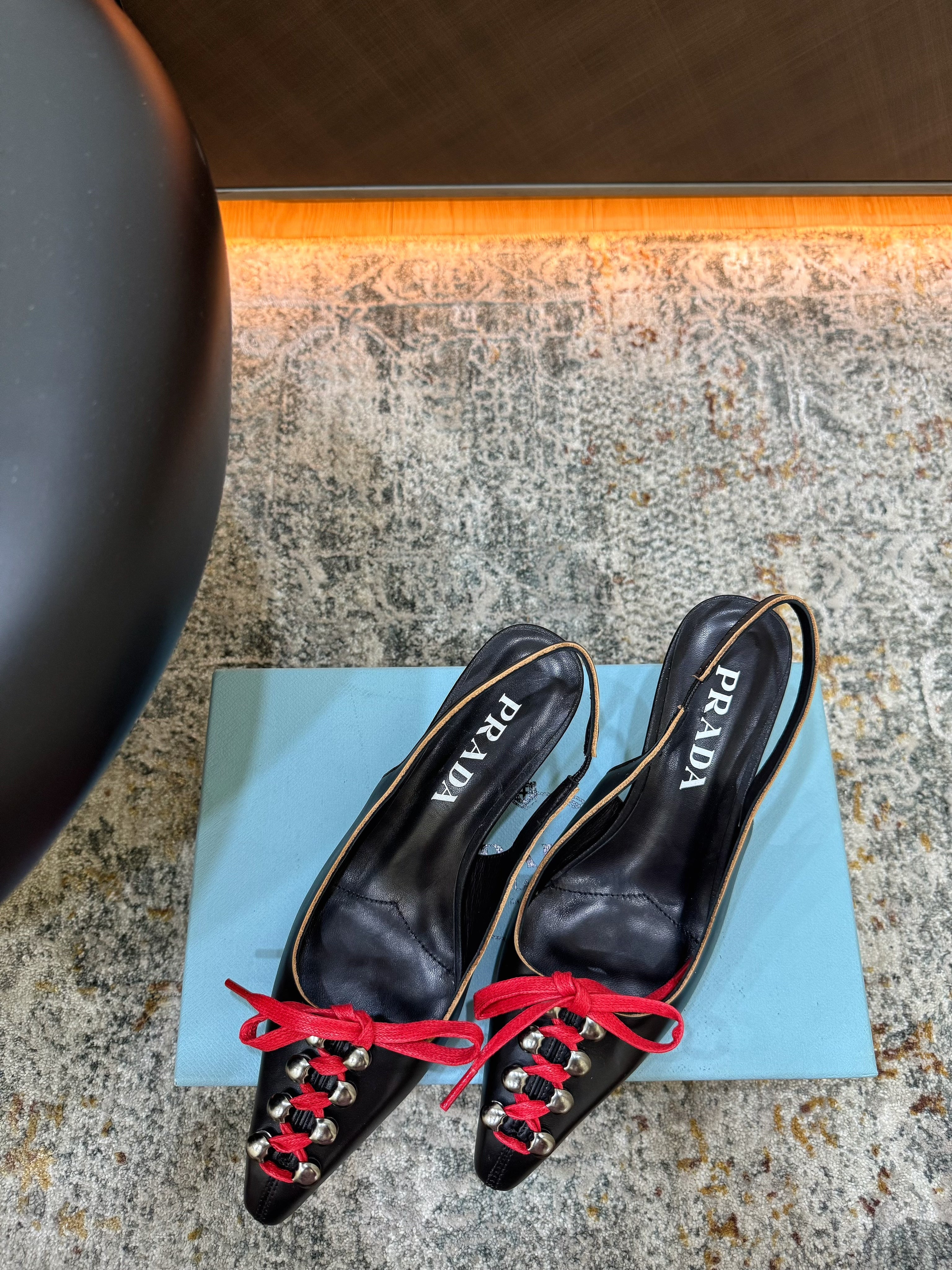 PRADA 26S LACE UP SLINGBACK PUMPS 55MM IN BLACK CALFSKIN WITH RED LACES