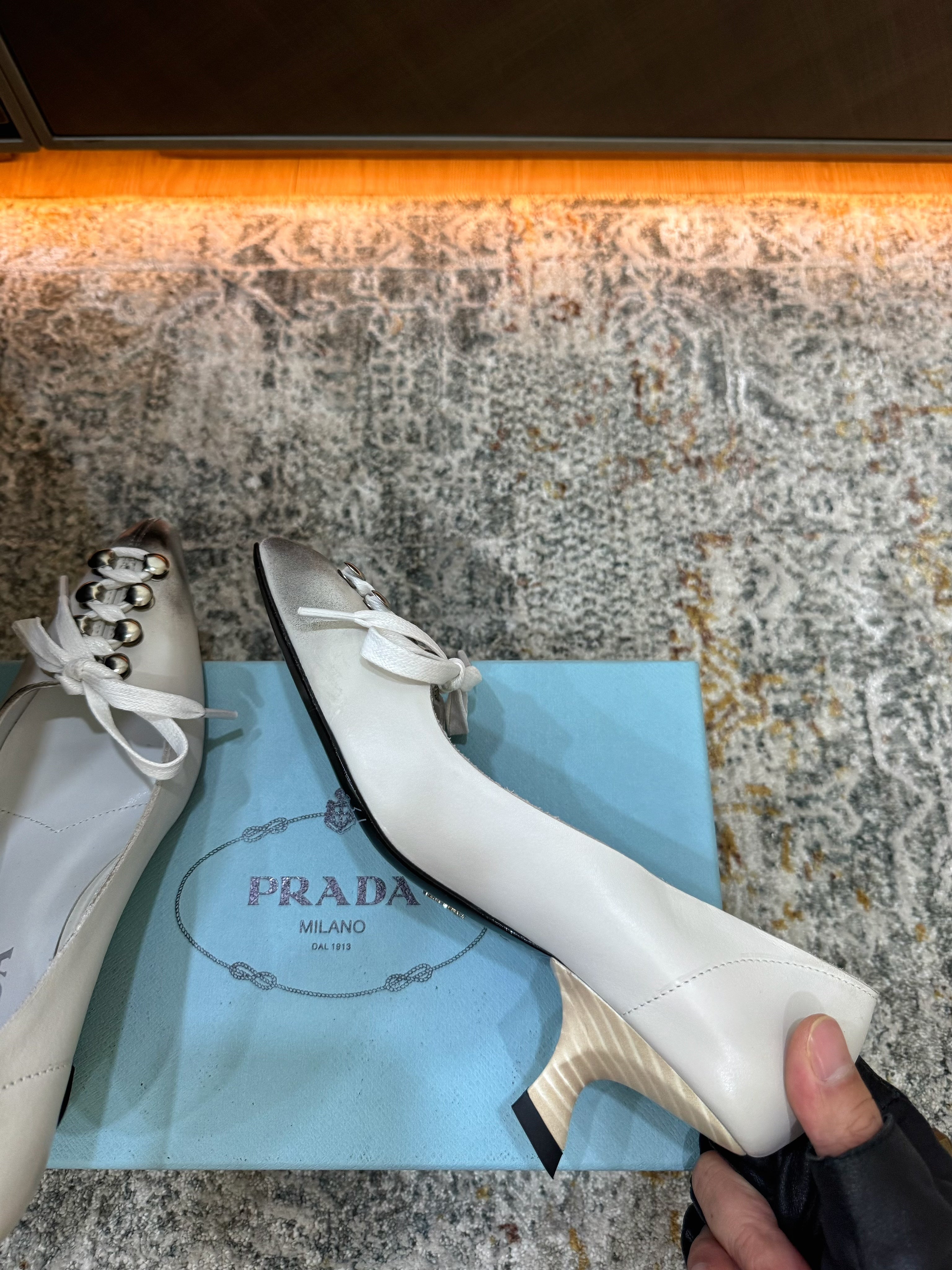 PRADA 26S POINTED TOE LACE UP STUDDED PUMPS 55MM IN WHITE CALFSKIN