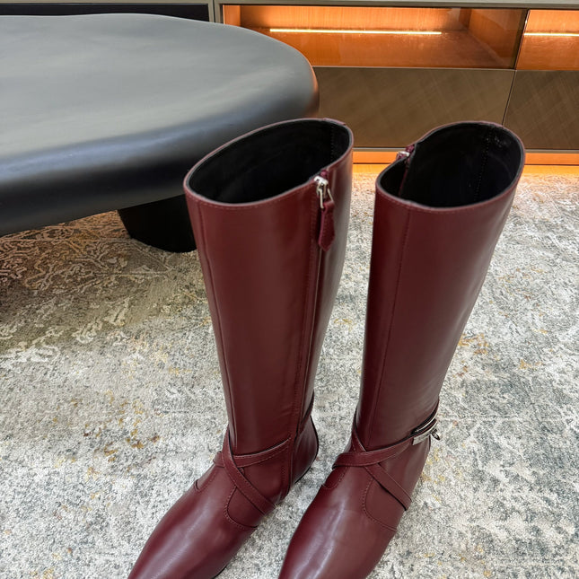 HM 26S FLAT KNEE-HIGH BOOTS IN WINE RED CALFSKIN