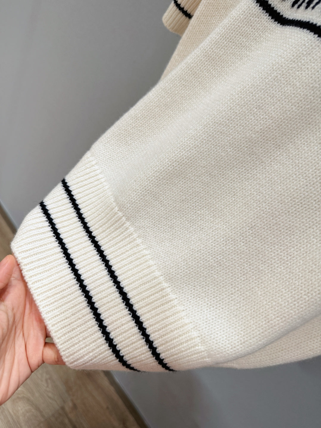 DIOR 26S SHORT-SLEEVE SWEATER 1135