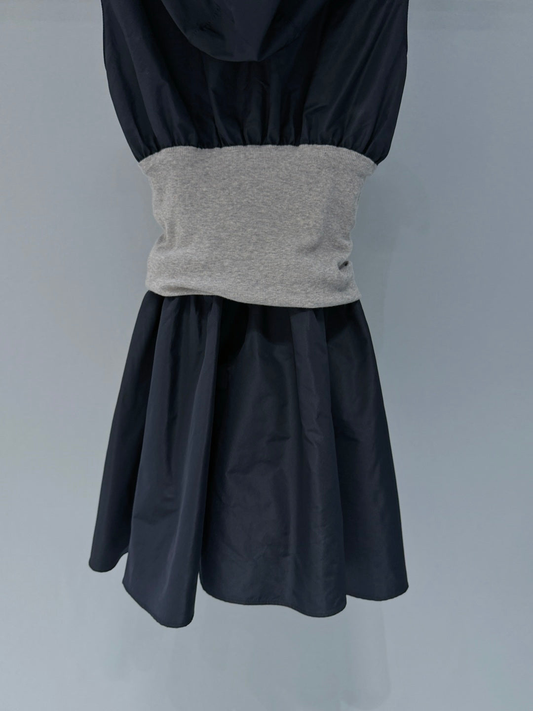 MIUMIU 26S SLEEVELESS HOODED DRESS 904