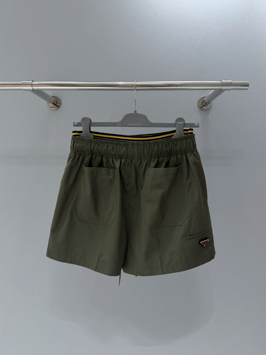 PRADA 26S SHORTS 817
