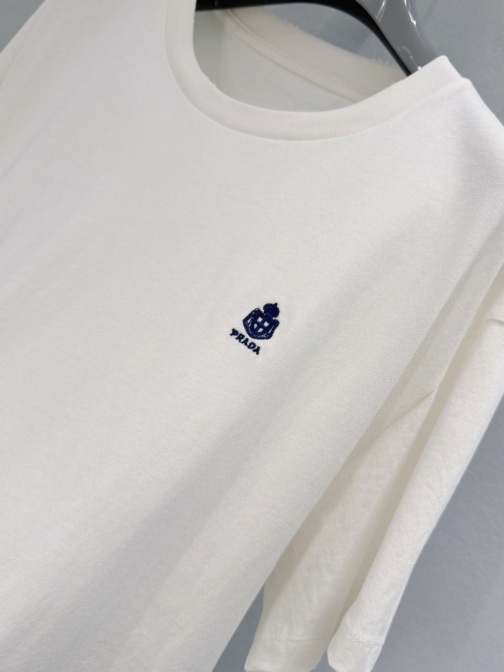 PRADA 26S T-SHIRT STYLE 899