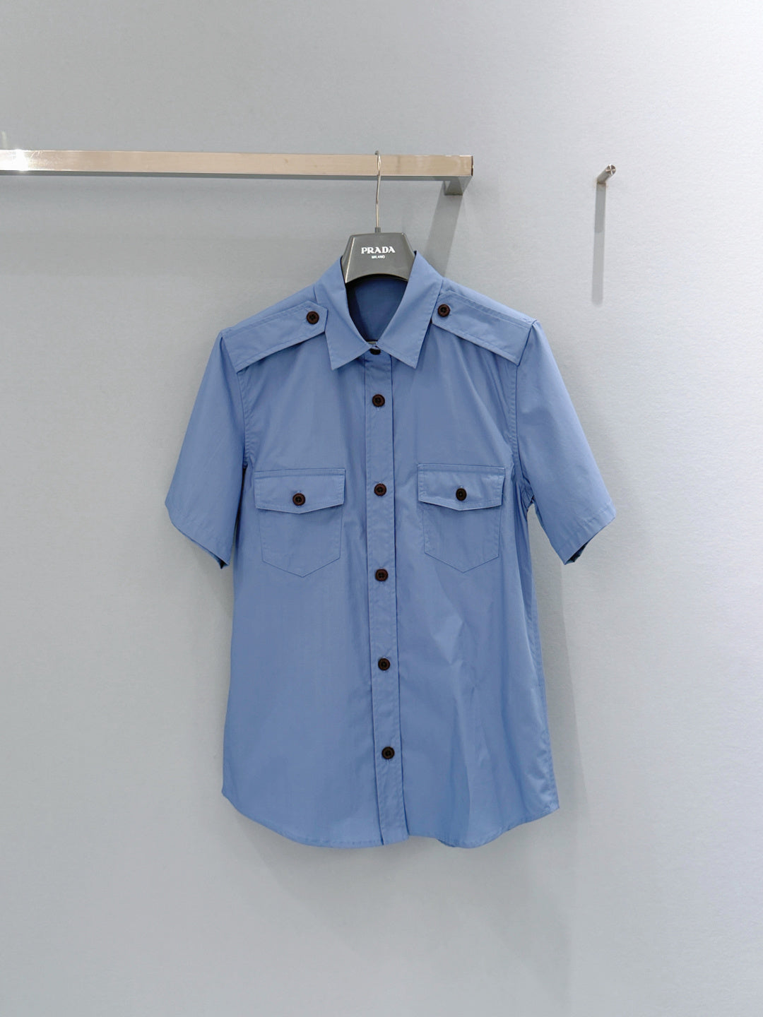 PRADA 26S SHORT-SLEEVE SHIRT STYLE 898