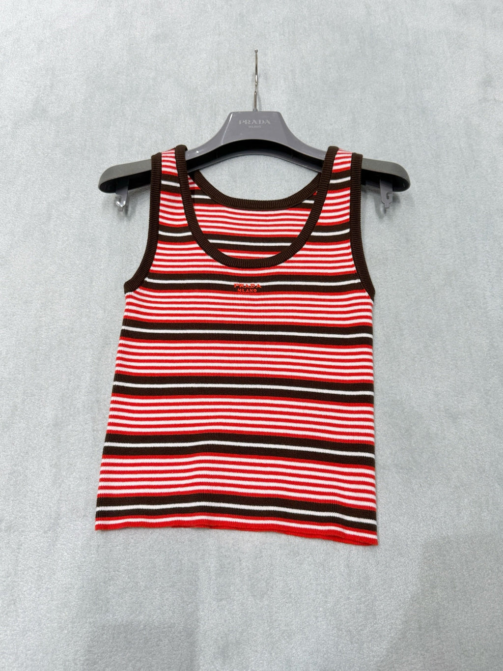 PRADA 26S SLEEVELESS SWEATER STYLE 822