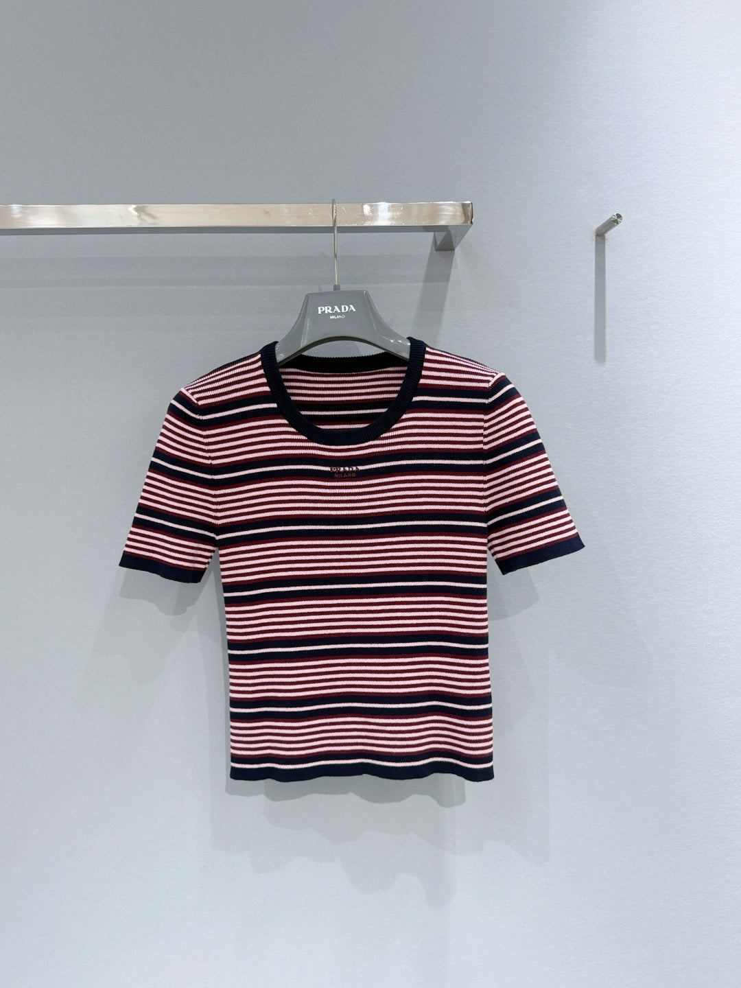 PRADA 26S SHORT-SLEEVED SWEATER STYLE 821