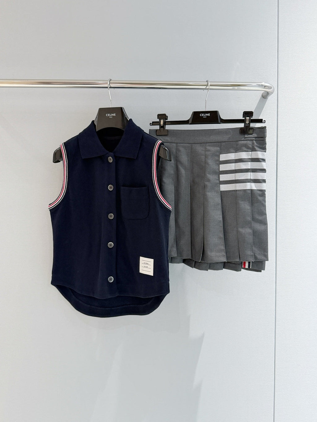 THOM 26S SLEEVELESS POLO SHIRT STYLE 263