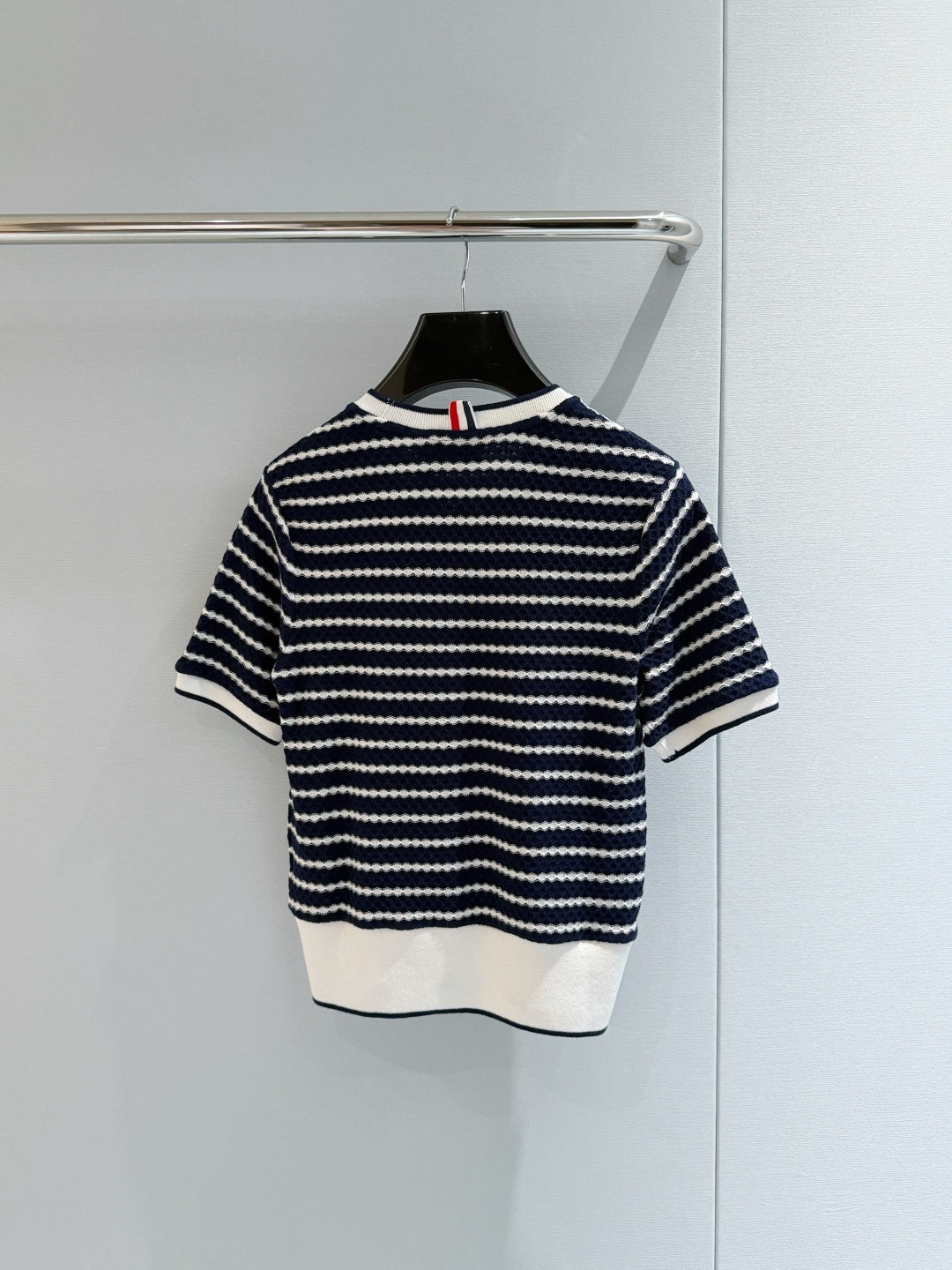 THOM 26S SHORT-SLEEVE KNIT TOP STYLE 198