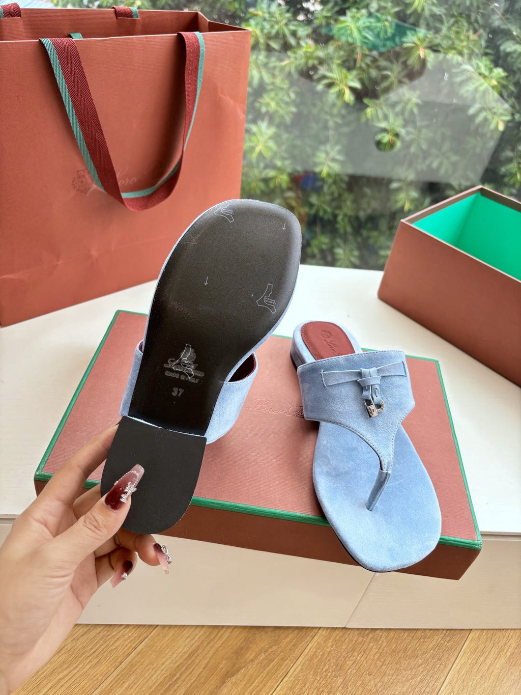 LP THONG SANDALS 25S IN SKY BLUE SUEDE