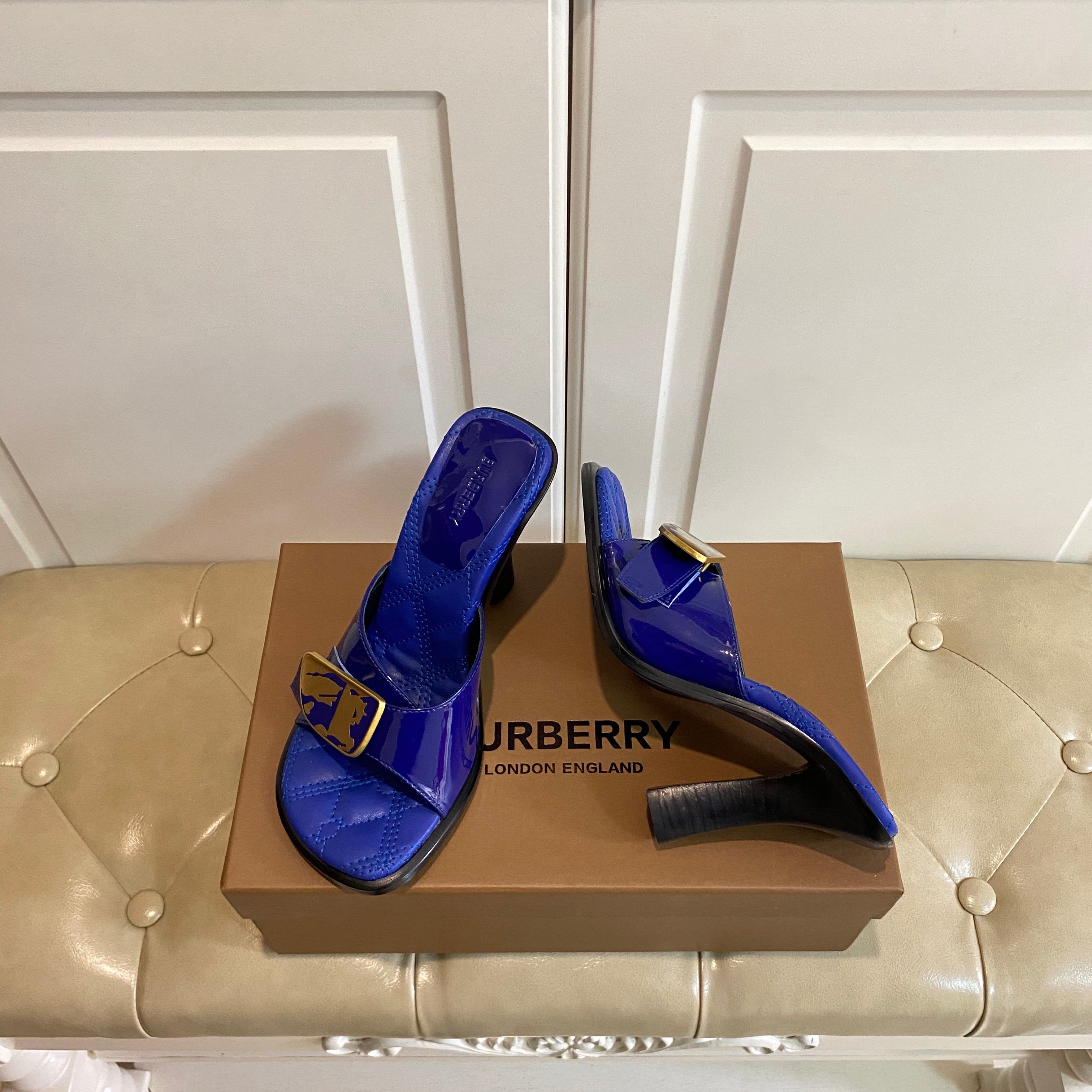 BURBERRY 26S HEELED SANDALS 100 MM IN DARK BLUE CALFSKIN
