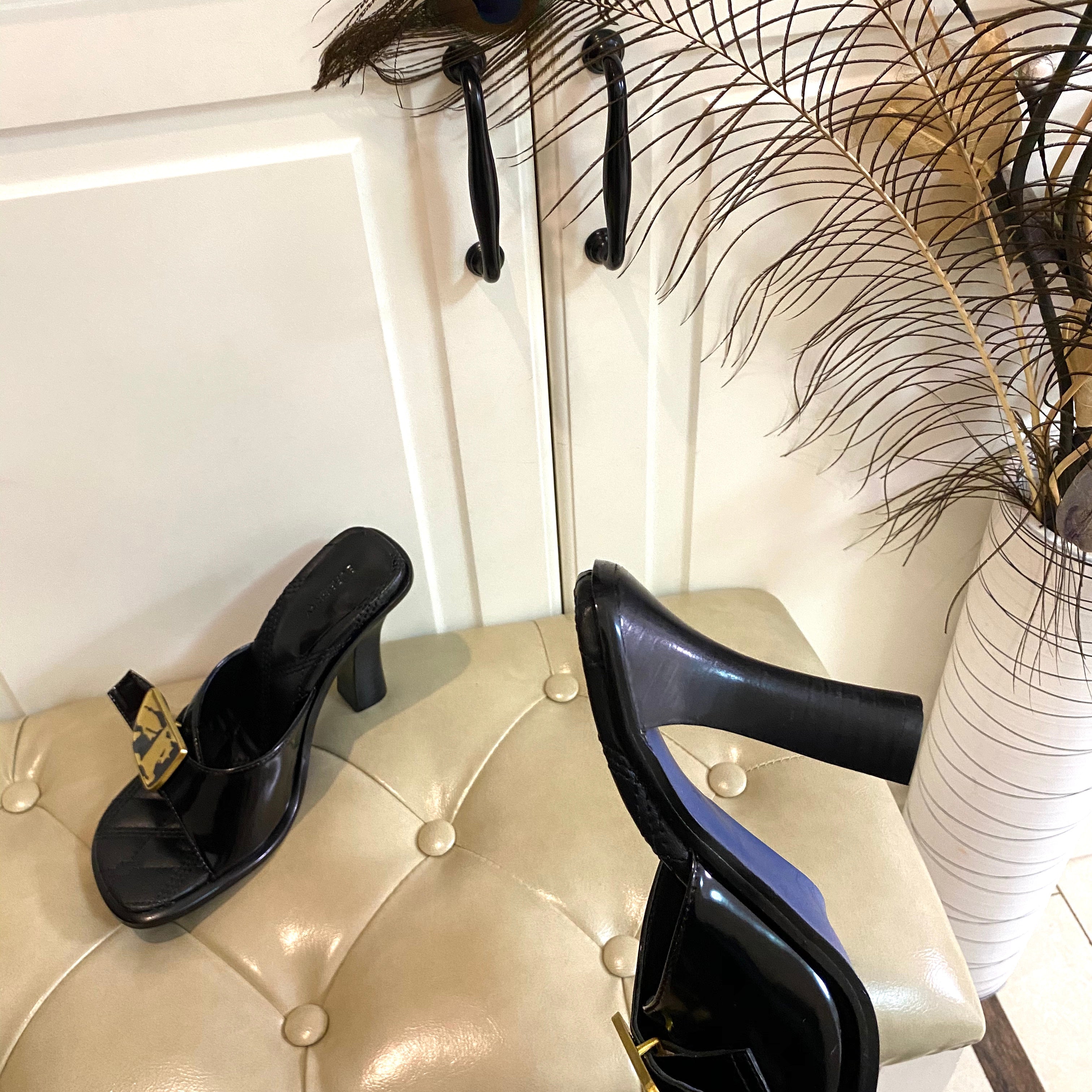 BURBERRY 26S HEELED SANDALS 100 MM IN BLACK CALFSKIN