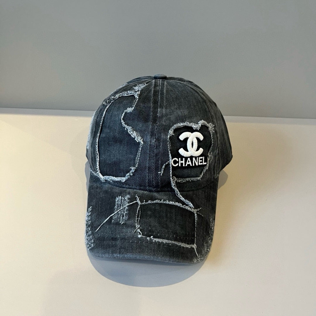 CHANEL 26S BASEBALL CAP 337972