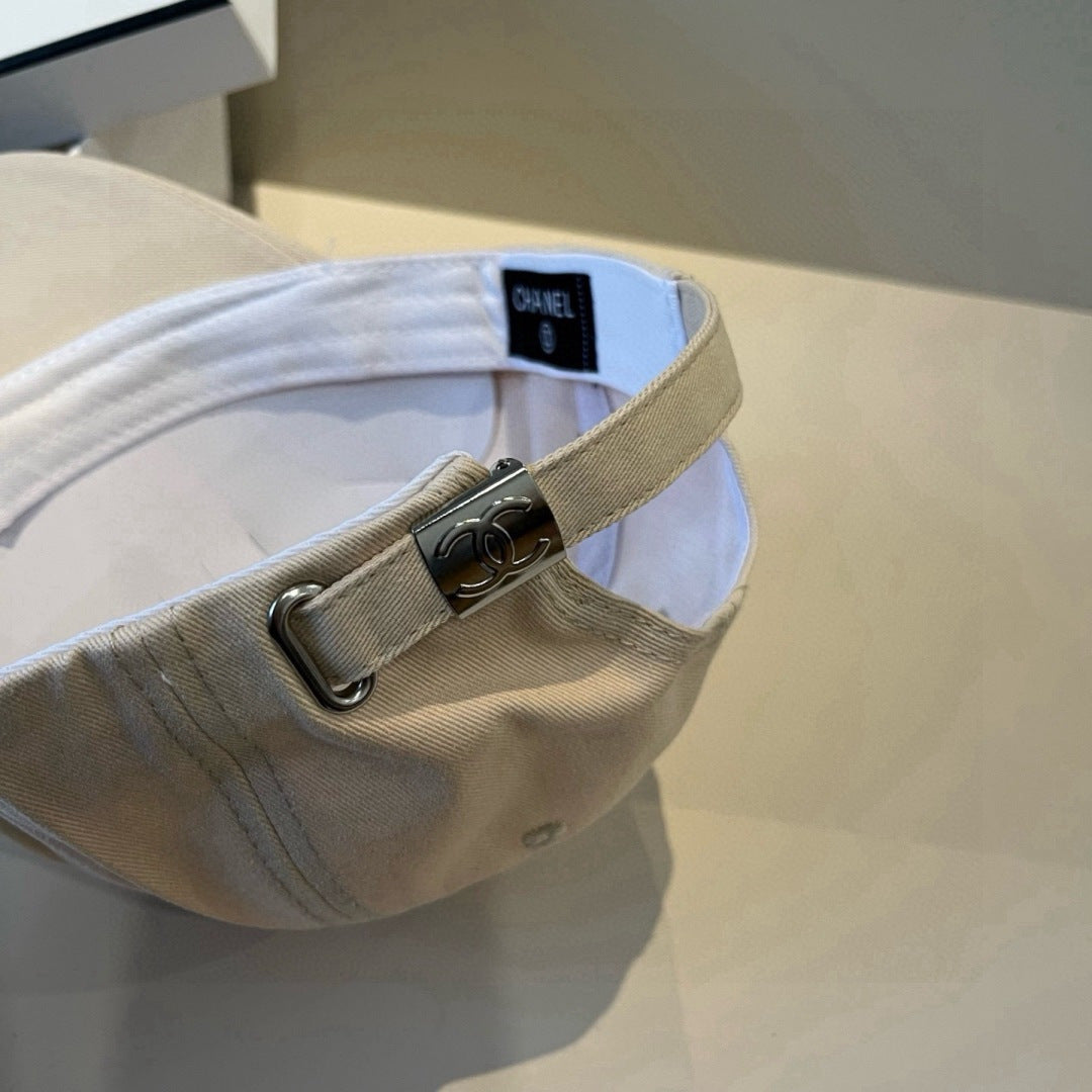 CHANEL 26S BASEBALL CAP EMBROIDERED CC LOGO 337968