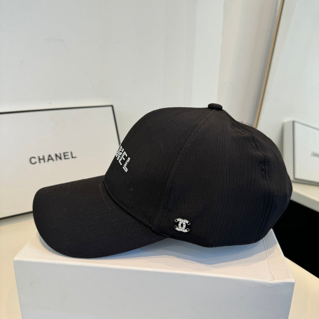 CHANEL 26S BASEBALL CAP WITH CRYSTAL CC LOGO 337989