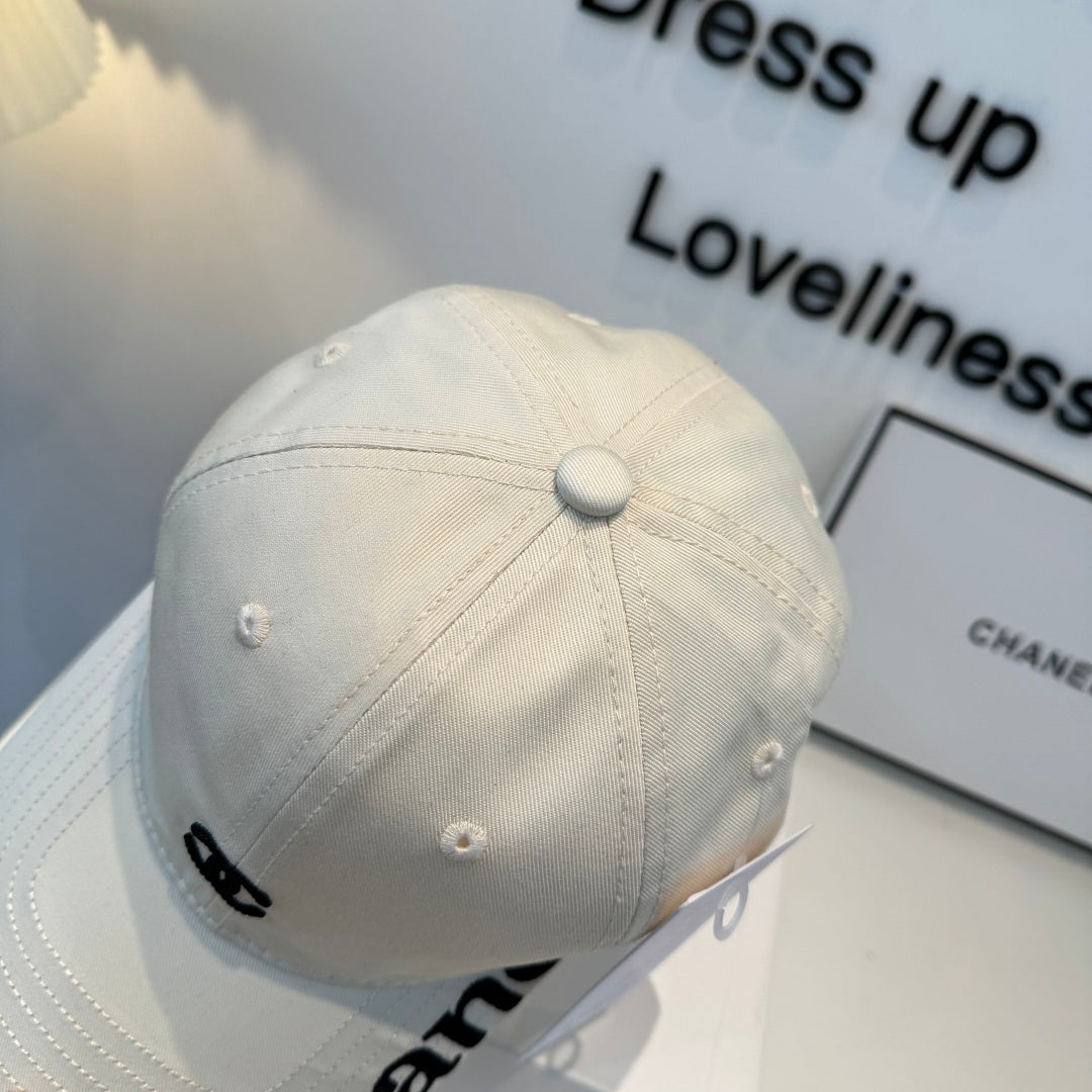 CHANEL 26S BASEBALL CAP 337977