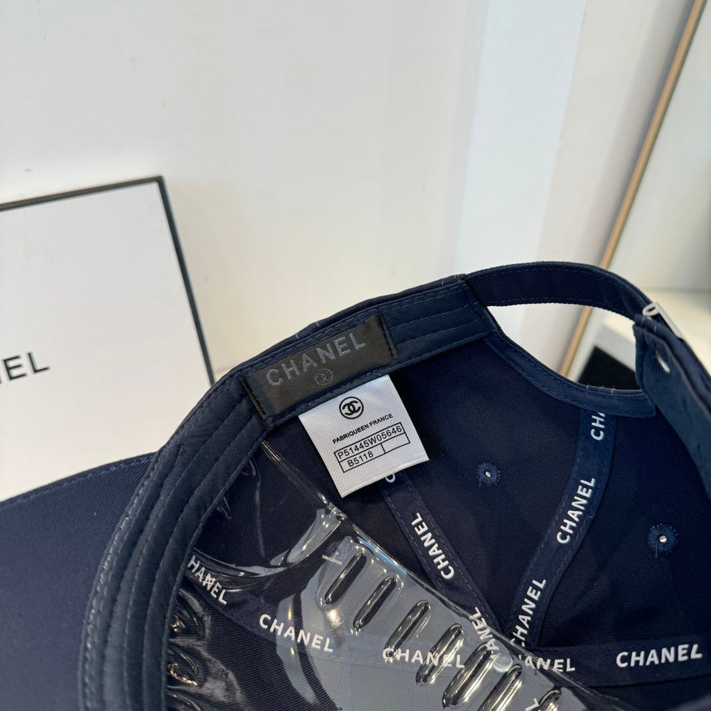 CHANEL 26S BASEBALL CAP 337978