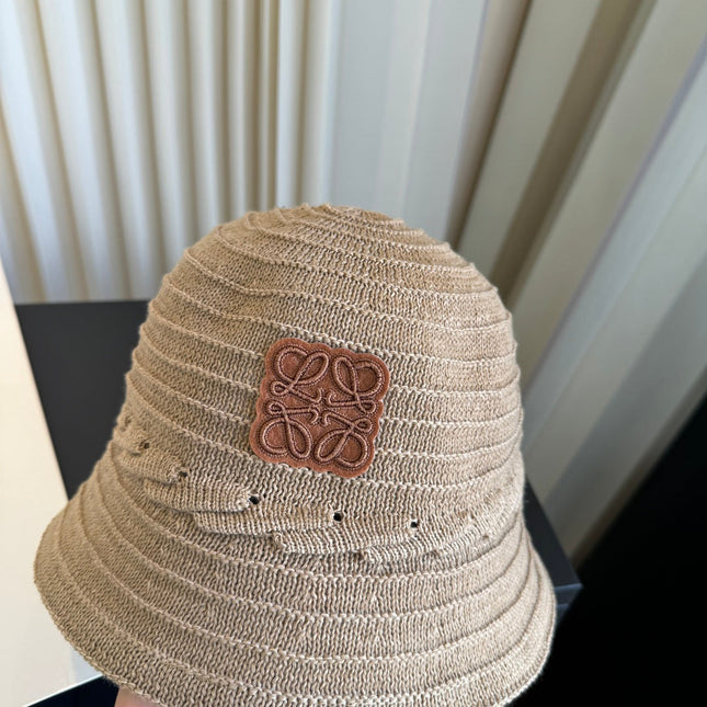 LOEWE 26S CROCHET BUCKET HAT STYLE 063