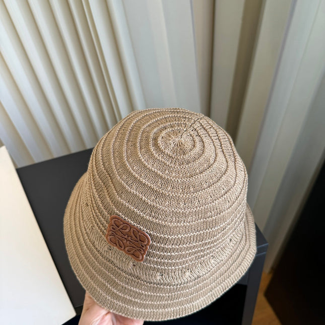 LOEWE 26S CROCHET BUCKET HAT STYLE 063