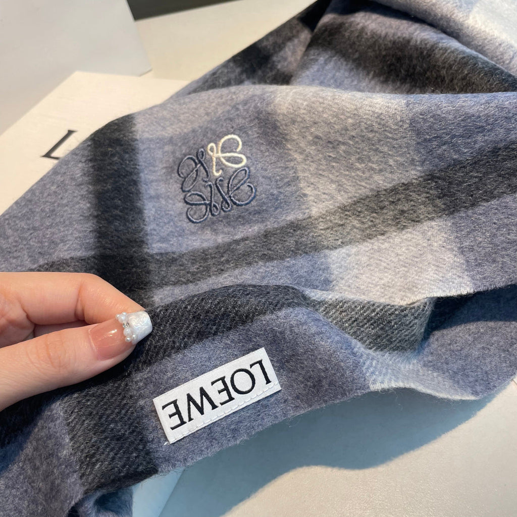 LOEWE 26S SCARF 180 IN CASHMERE 901951