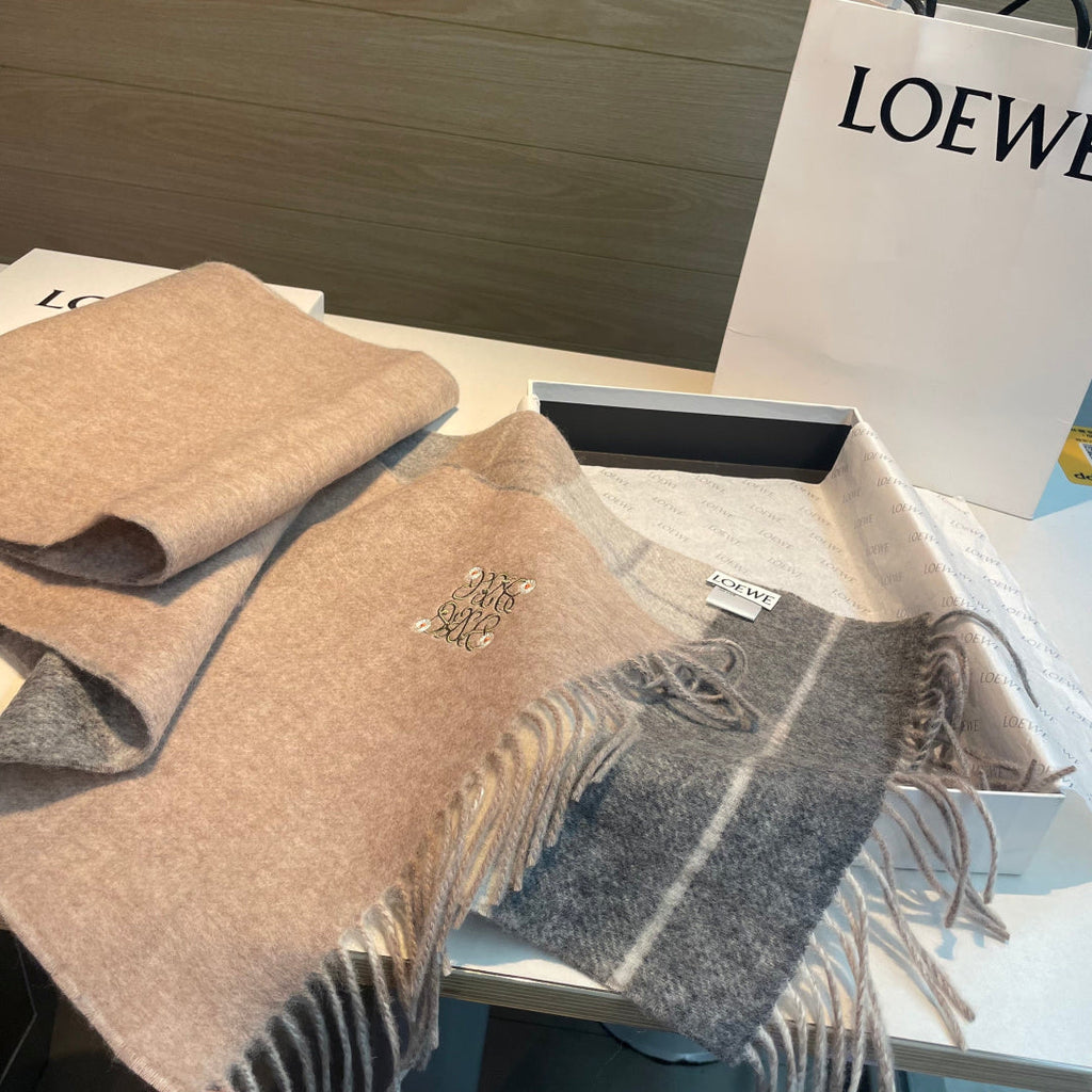 LOEWE 26S SCARF 180 IN CASHMERE 901958