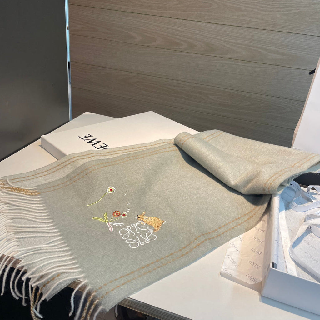 LOEWE 26S SCARF 180 IN CASHMERE 113778
