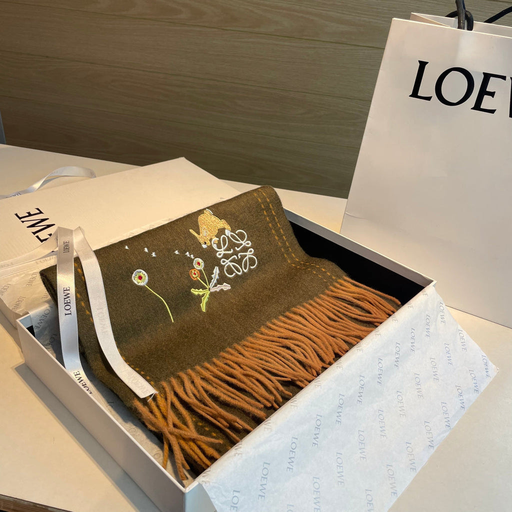 LOEWE 26S SCARF 180 IN CASHMERE 113781