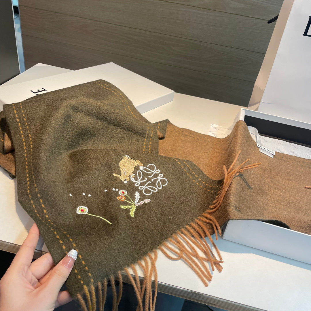 LOEWE 26S SCARF 180 IN CASHMERE 113781