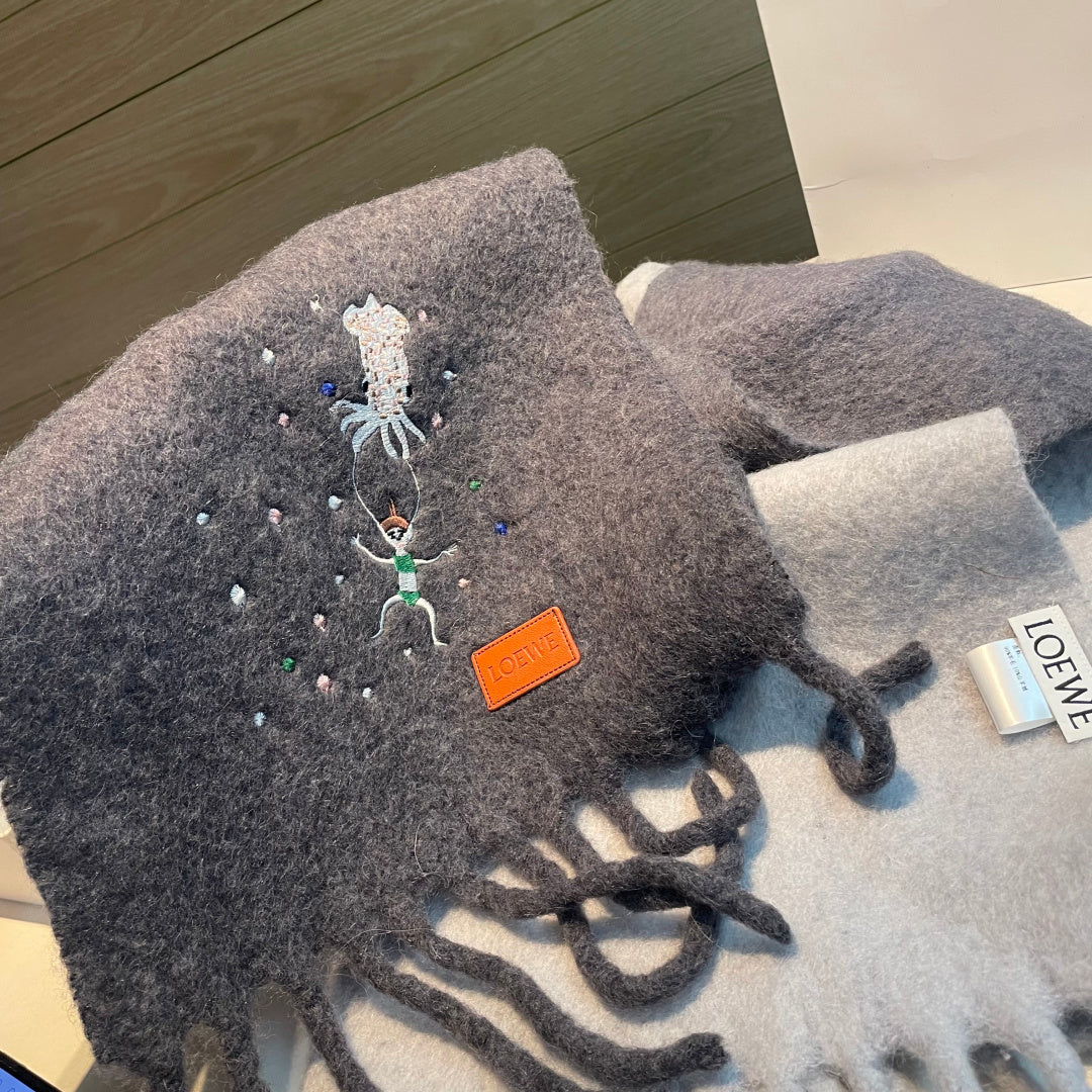 LOEWE 26S SCARF 200 IN WOOL MOHAIR 138183