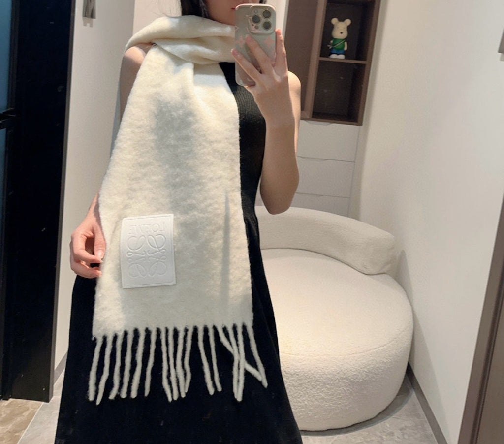 LOEWE 26S SCARF 200 IN WOOL MOHAIR 142600