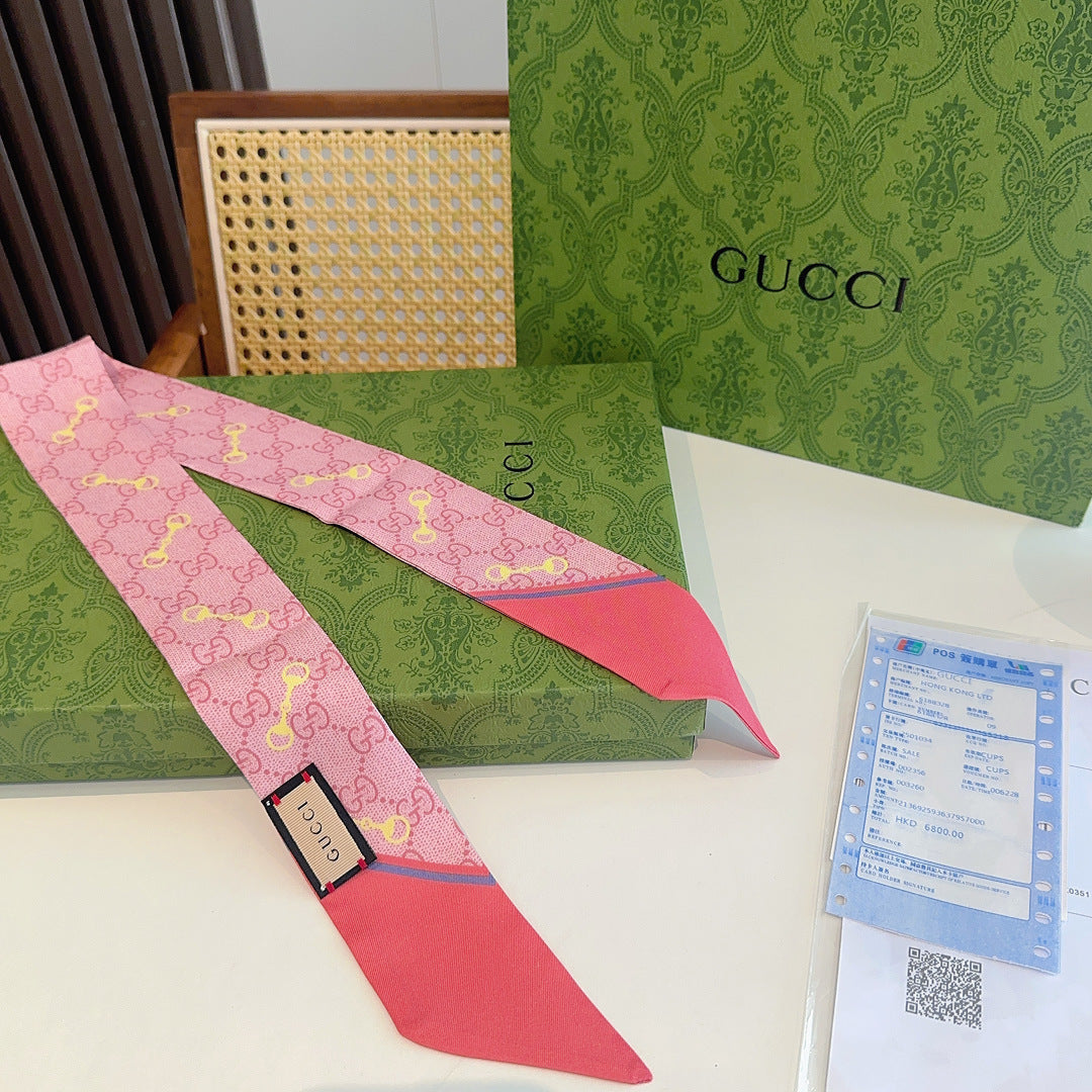 GUCCI 26S SCARF 90 IN SILK 305869