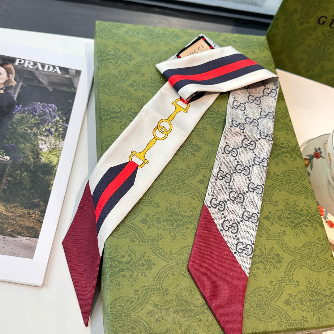 GUCCI 26S SCARF 120 IN SILK 311706