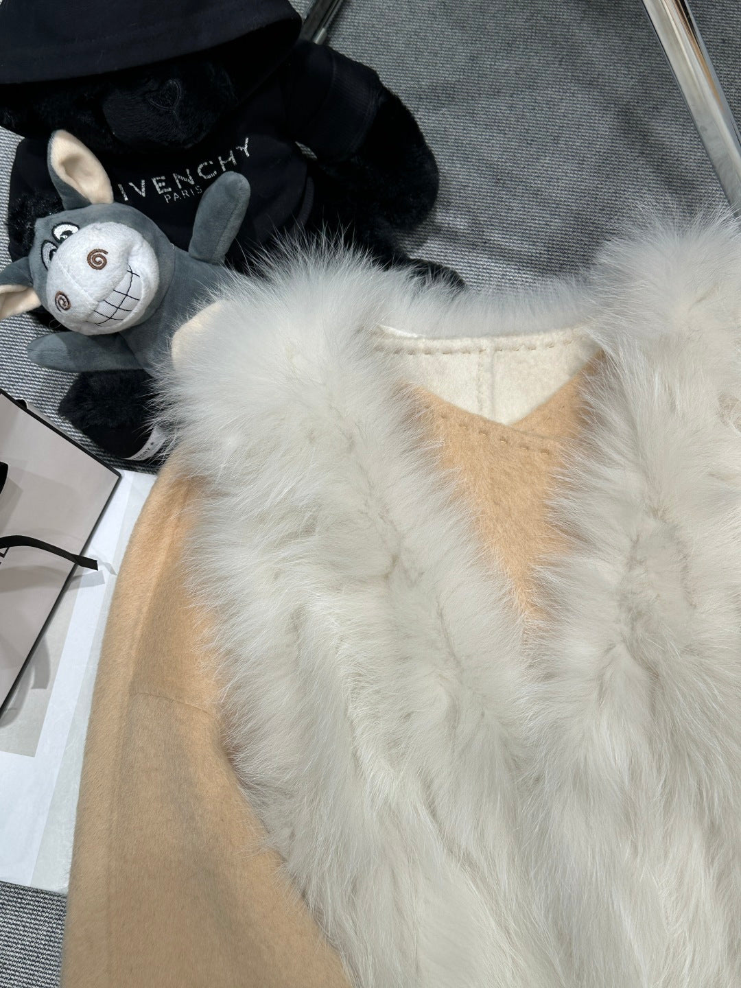 CHANEL 25S REVERSIBLE FOX FUR JACKET 591