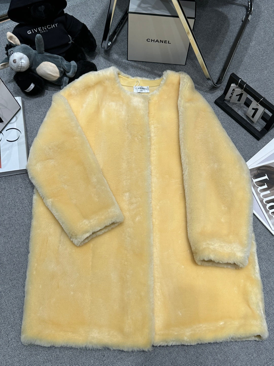 CHANEL 25S SHEEP FUR COAT 504