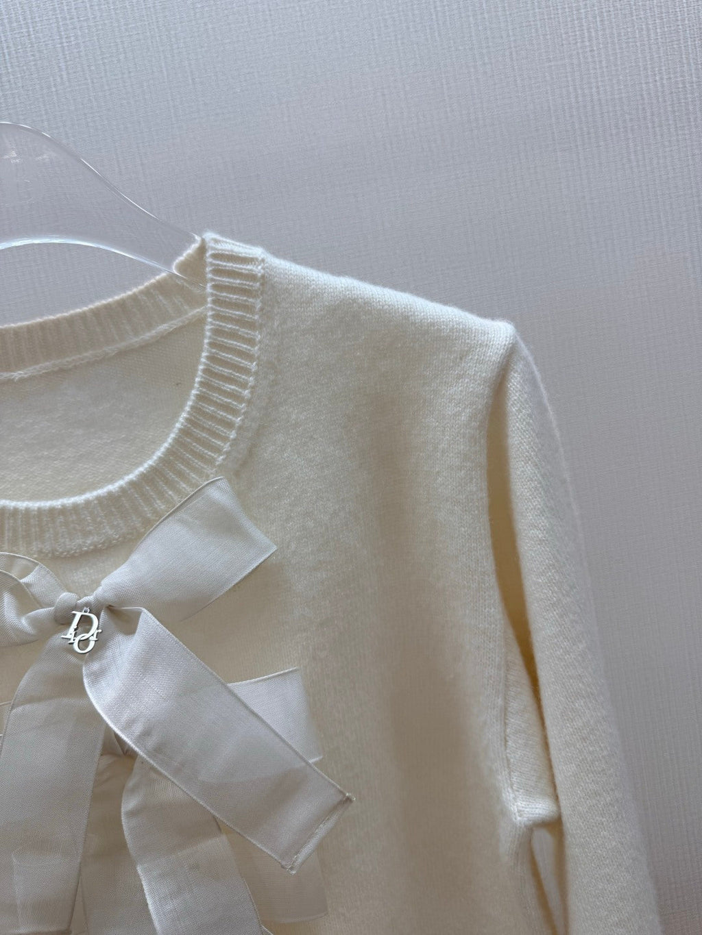 DIOR 26S BOW-TIE ROUND-NECK KNIT SWEATER 1385
