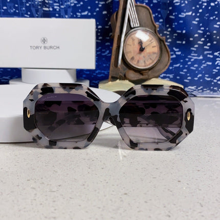 BURBERRY 26S GEOMETRIC POLYGONAL FRAME IN ACETATE 427668