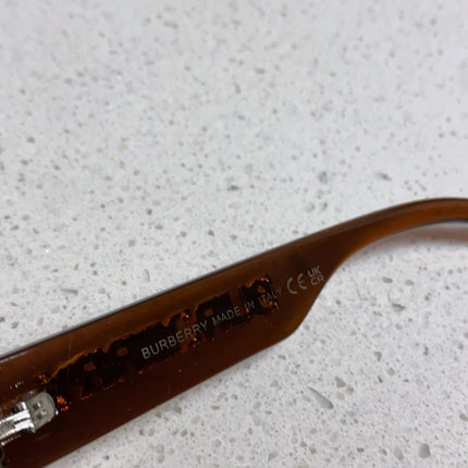 BURBERRY 26S RECTANGLE FRAME IN ACETATE 500446