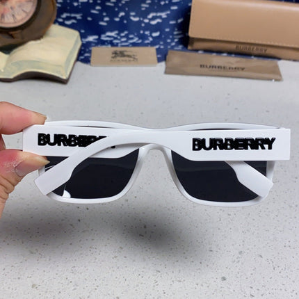BURBERRY 26S RECTANGLE FRAME IN ACETATE 500450