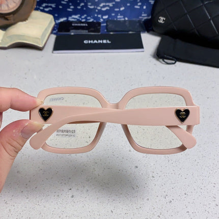 CHANEL 26S OVERSIZED SQUARE FRAME IN PINK ACETATE 404747