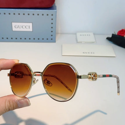 GUCCI 26S POLYGONAL FRAME IN METAL 426442