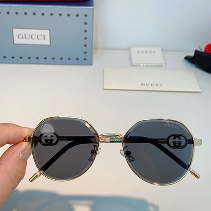 GUCCI 26S POLYGONAL FRAME IN METAL 426444