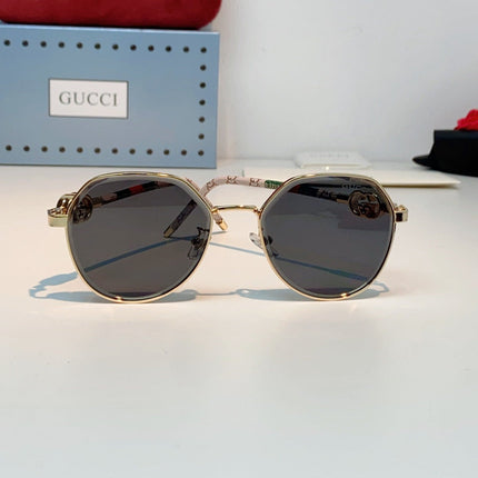GUCCI 26S POLYGONAL FRAME IN METAL 426444